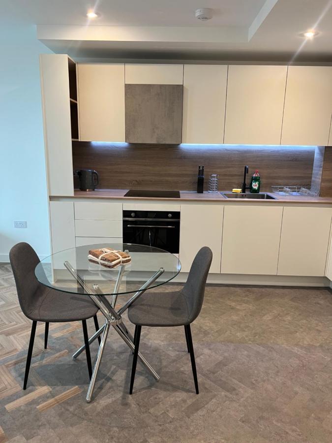 Stunning One Bedroom Apartment London Bagian luar foto